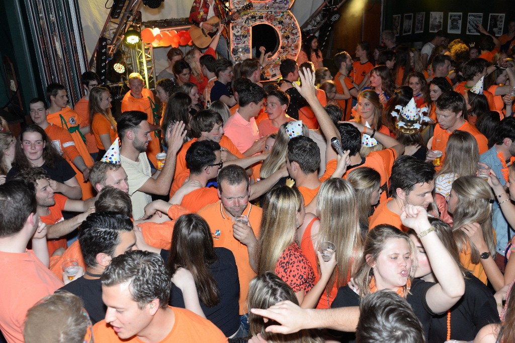 ../Images/Koningsnacht 2019 in VdG 113.jpg